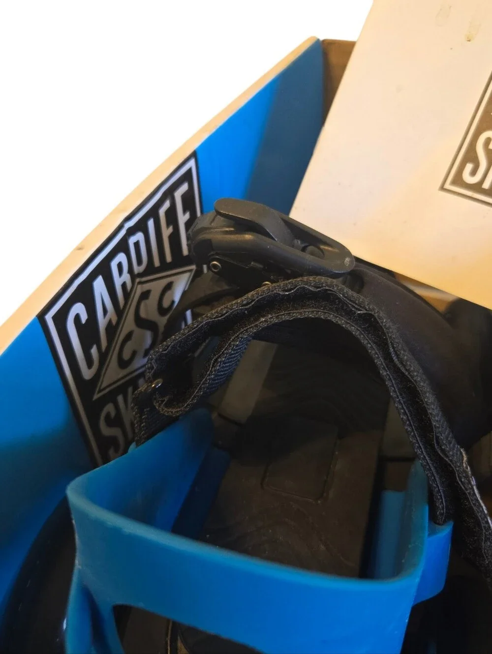 Cardiff Skate Company Cruiser Strap Step-in Skates Blue/Black, Size Adult Small